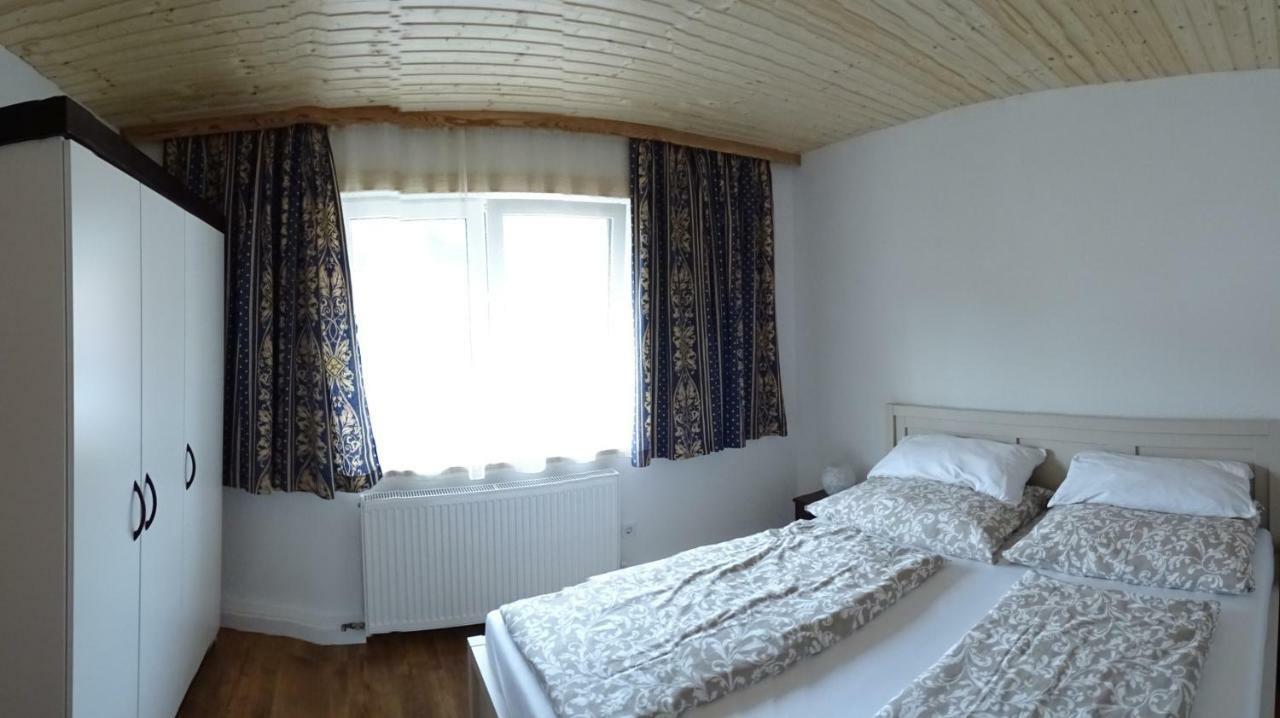 Ferienwohnung Karin Humer باد اسشي المظهر الخارجي الصورة